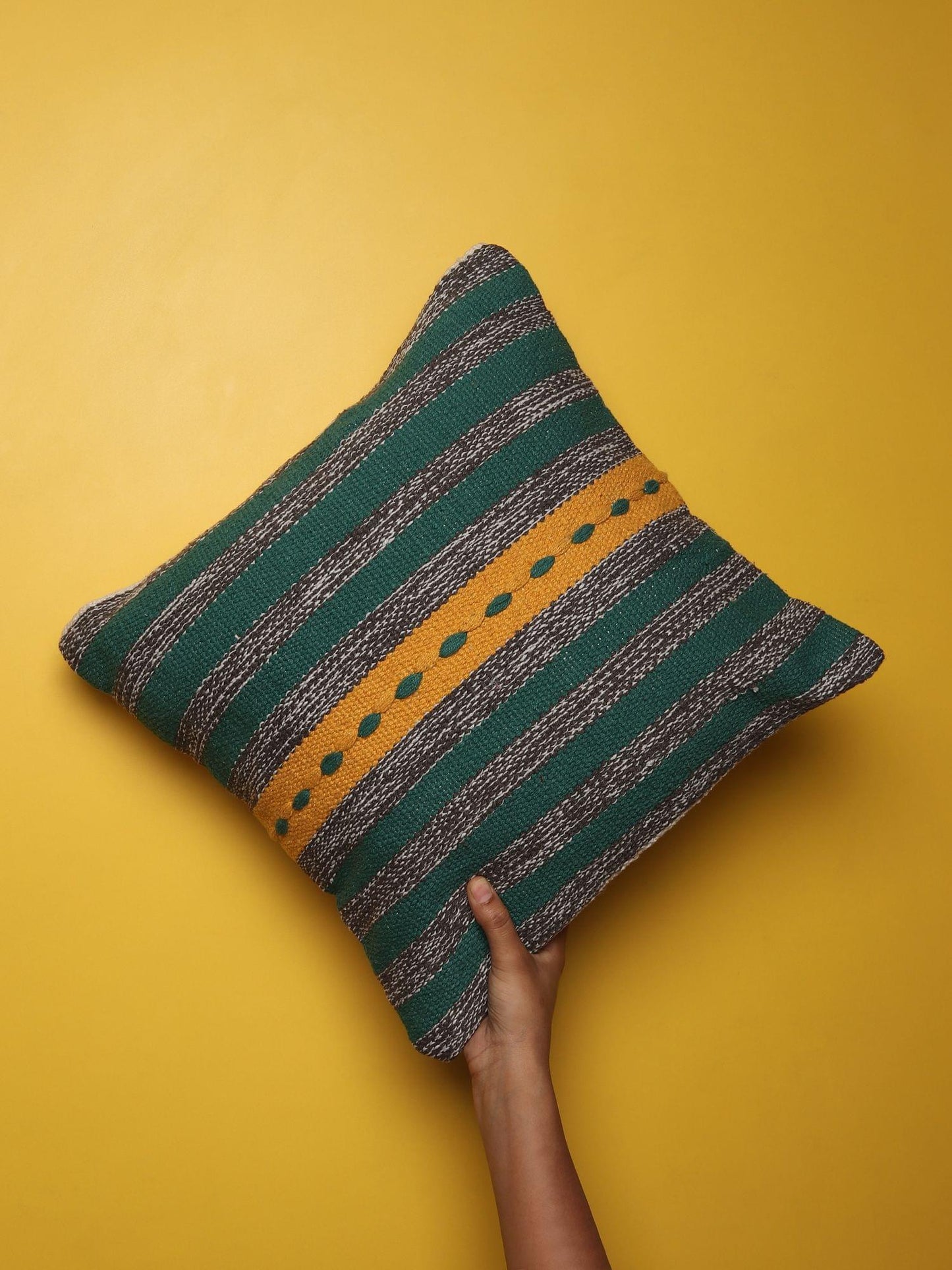 Housse de coussin en coton tissé à la main