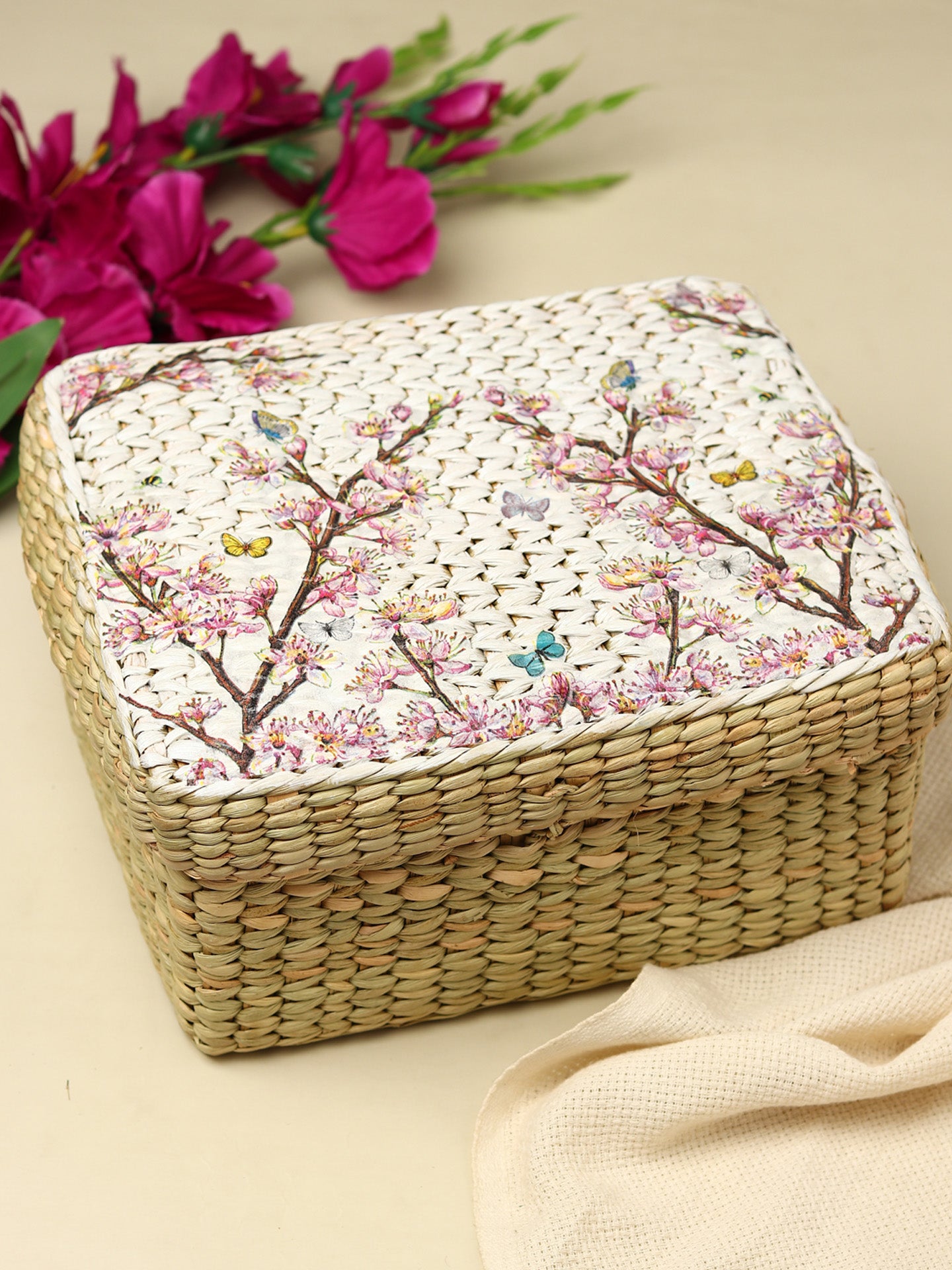 Large Size Seagrass Lid Boxes
