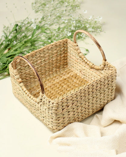 Handcrafted Cane Handle Seagrass Fruit Hamper Basket for Home Storage and Gifting