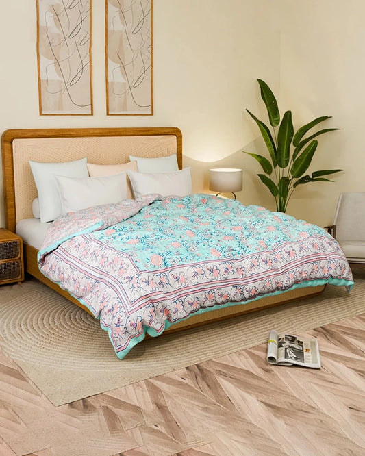 Soft and Fluffy Cotton Comforter for Comfortable Sleeping Experience