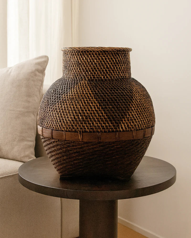 Lightweight Decorative Rattan Vase for Versatile Styling