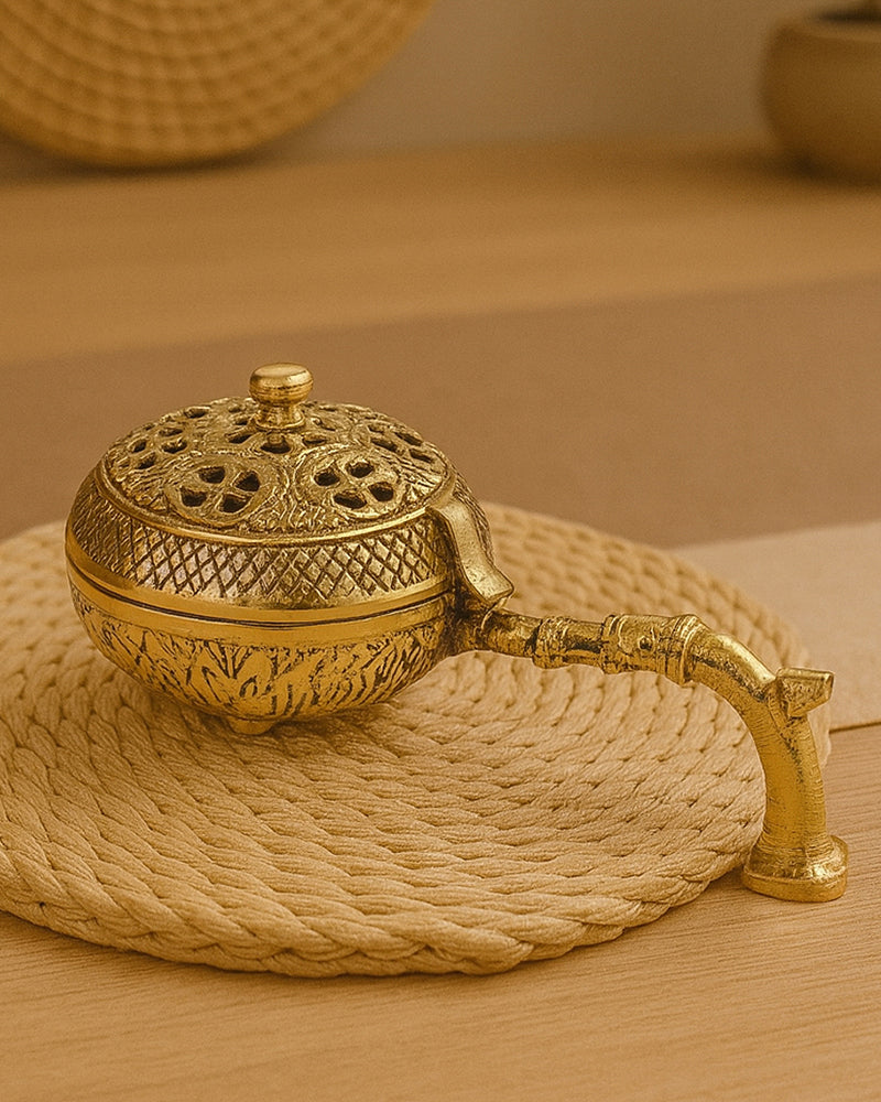 Decorative Brass Dhoopdani for Aarti, Meditation, and Home Temple Aromatic Rituals