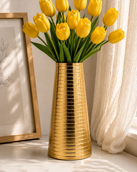 Durable Metal Flower Vase for Bedroom Balcony Office and Tabletop Display