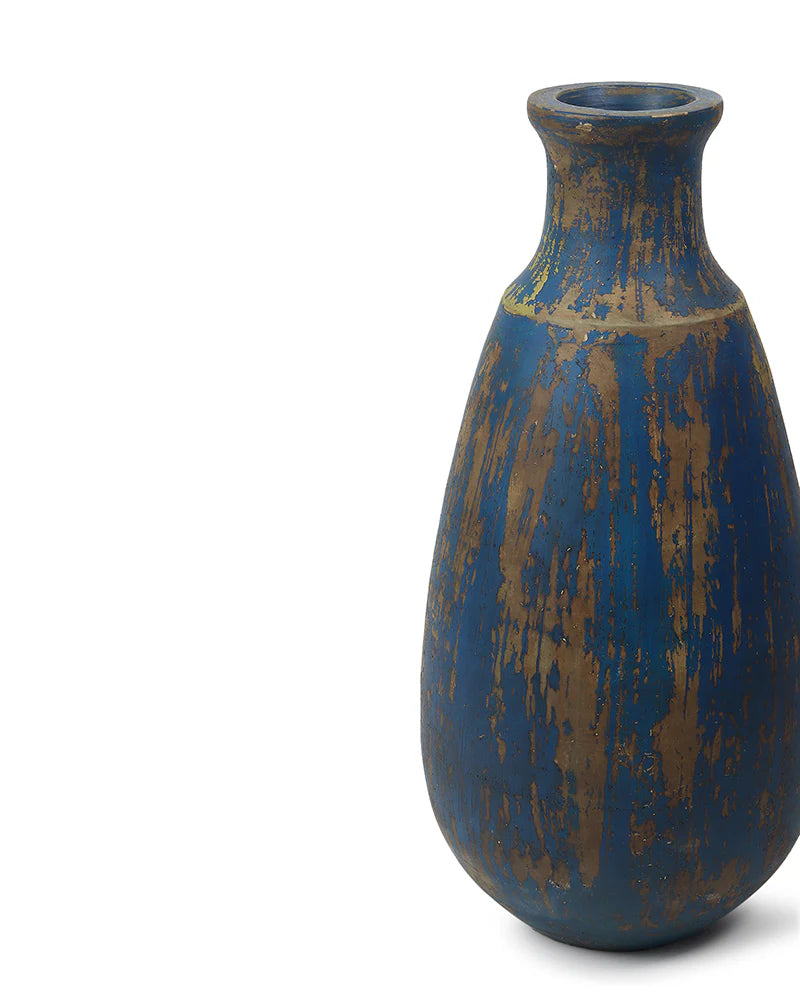 Terracotta Shelf Vase for Subtle Style Enhancements