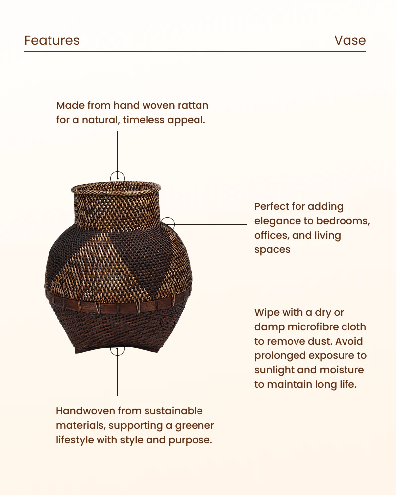 Lightweight Decorative Rattan Vase for Versatile Styling