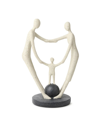 Polypropylene Human Family Showpiece for Housewarming and Gifts for Women