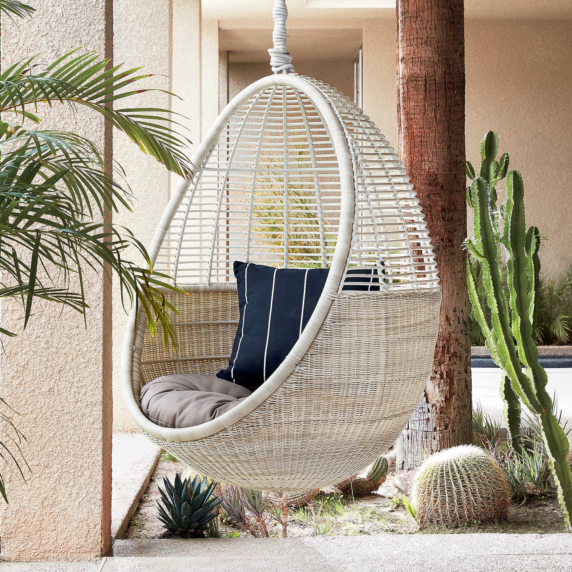 Egg Bamboo Swing