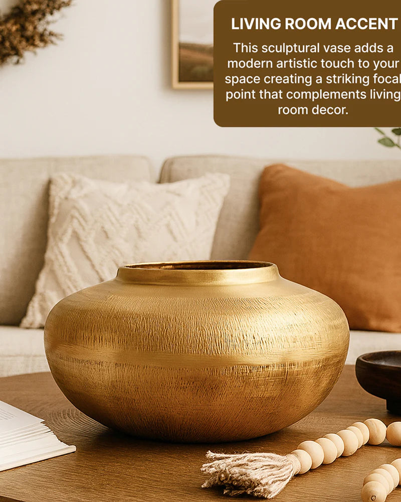 Glossy Metallic Iron Vase for Living Room Tabletop and Home Decor