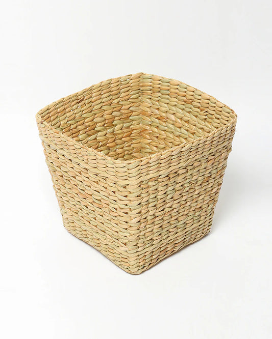 Eco-Friendly Seagrass Dustbin for Minimalist and Modern Home Decor
