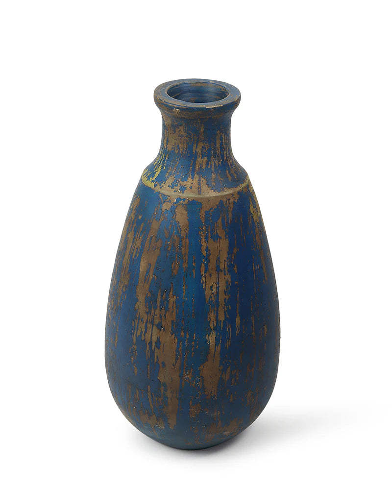 Terracotta Shelf Vase for Subtle Style Enhancements