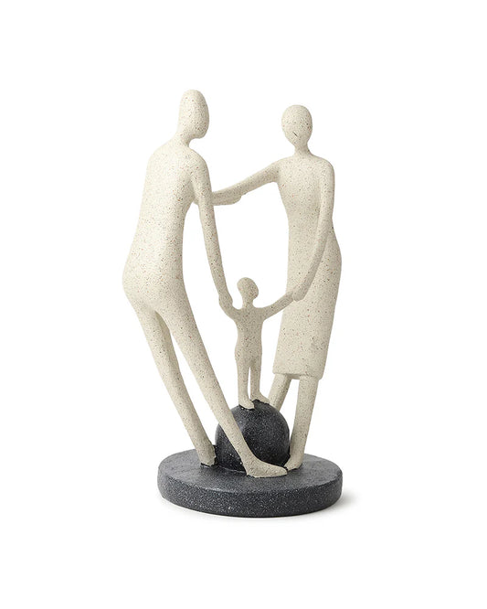 Polypropylene Human Family Showpiece for Housewarming and Gifts for Women