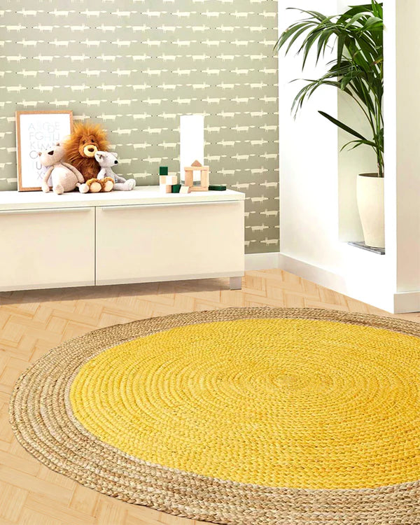 Handcrafted Natural Yellow Round Jute Carpet For Dining Space