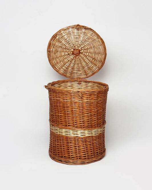 Handwoven Wicker Laundry Basket with Lid for Stylish and Organized Home Storage