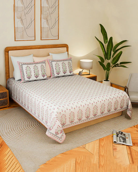 Cotton Double Bed Sheet Set for Queen Size Bed with Smooth Finish