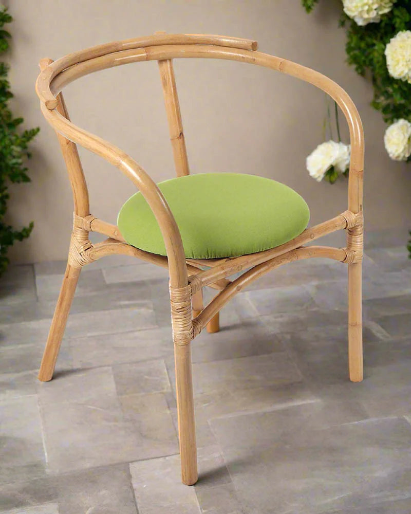 Natural Bamboo Lounge Chairs for Garden and Balcony Comfort