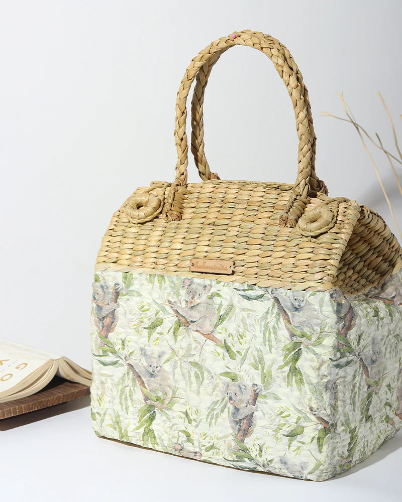 Handmade Seagrass Gift Hamper Basket for Family Picnic & Lunch Trips
