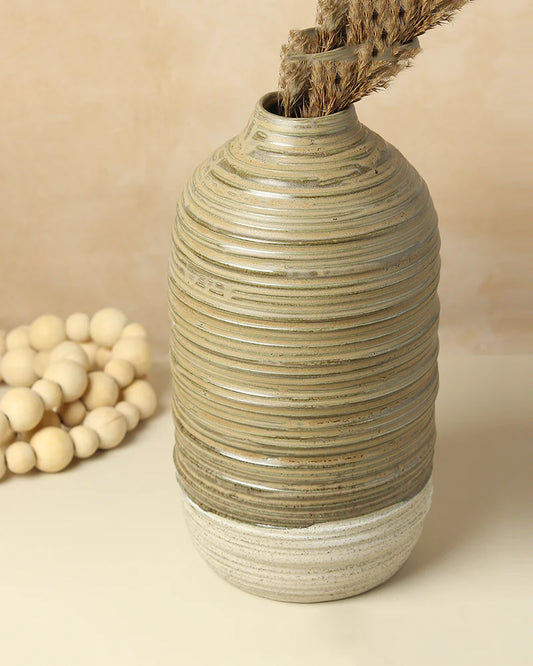 Ceramic Tabletop Vase for Everyday Home Decor