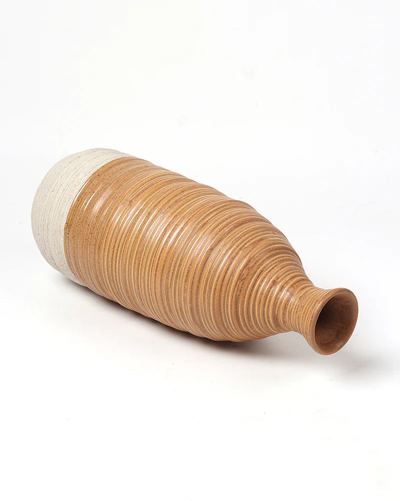 Glossy Ceramic Vase for Coffee Table Styling