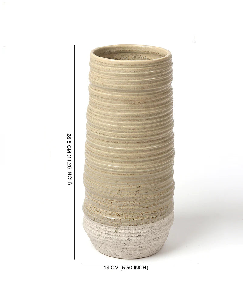 Ceramic Vase for Contemporary Room Aesthetics