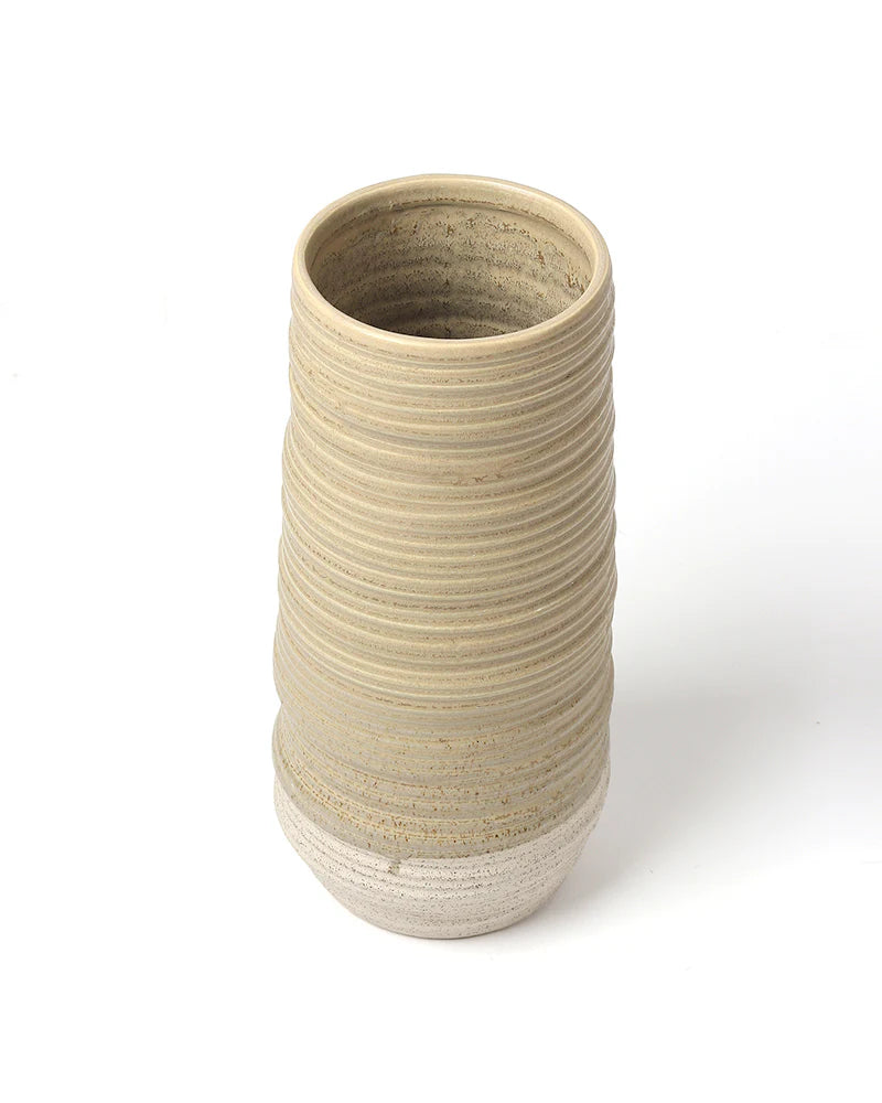 Ceramic Vase for Contemporary Room Aesthetics