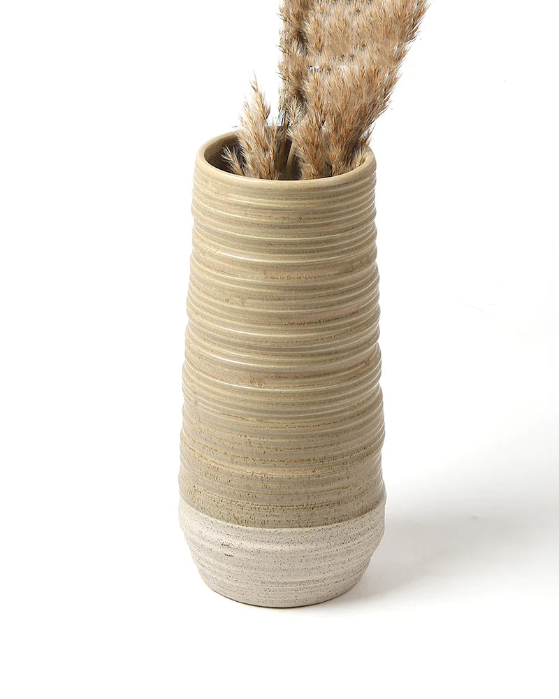 Ceramic Vase for Contemporary Room Aesthetics