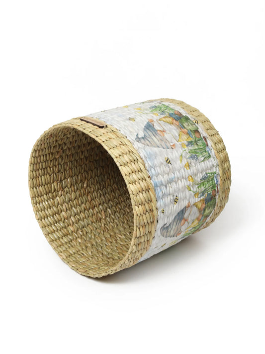 Multifunctional Seagrass Basket for Plants and Laundry