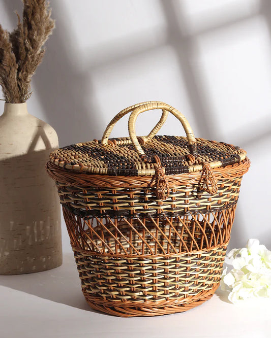 Rustic Wicker Picnic Basket Handmade for Beach, Picnic & Weekend Trips
