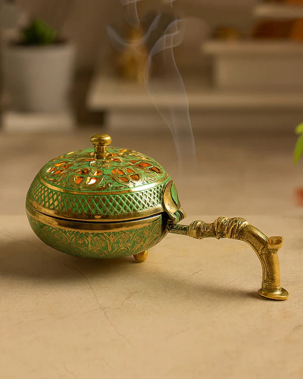 Decorative Brass Dhoopdani for Aarti, Meditation, and Home Temple Aromatic Rituals