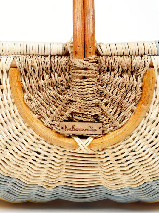 Handwoven Wicker Picnic Basket for Outdoor Dining, Beach & Park Use