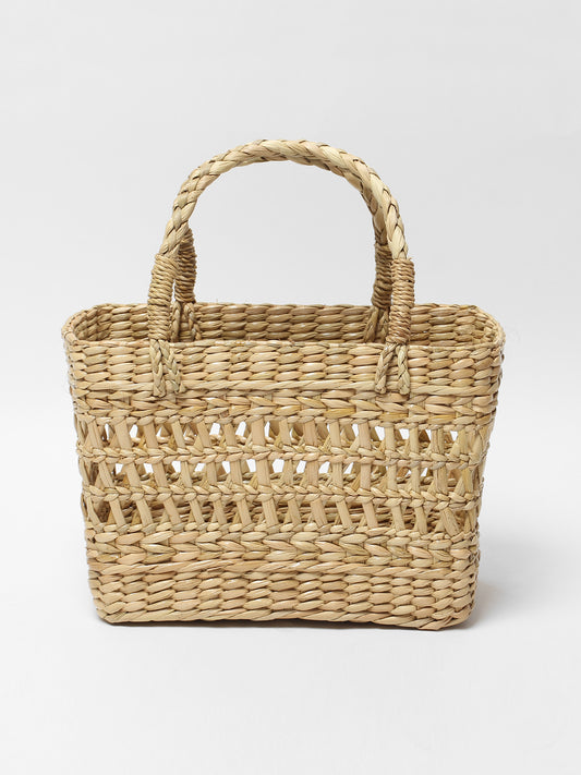 Lunch box storage basket/gift hamper baskets/cute lunch bag which are perfect for carrying your tiffin box/ Use this natural Straw/dry grass/Seagrass/Kouna Grass natural and healthy lunch box as stora